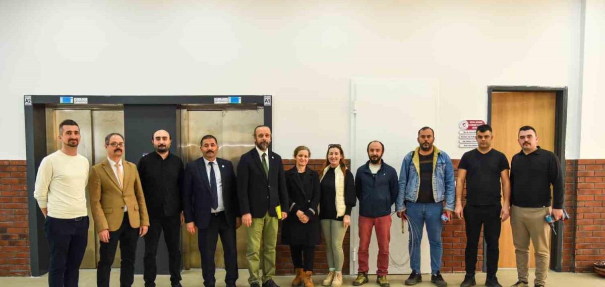 Bşeü Yemekhanesine Sanatsal Dokunuş