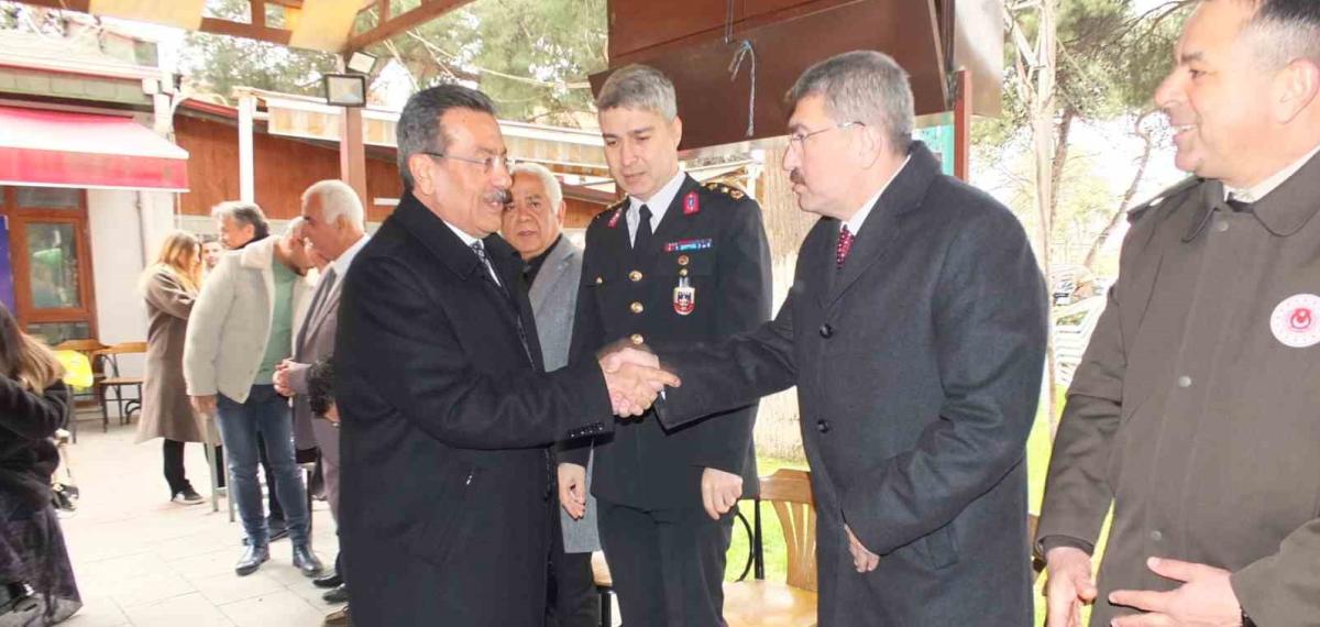 Burhaniye’de Bayramlaşma Töreni Düzenlendi