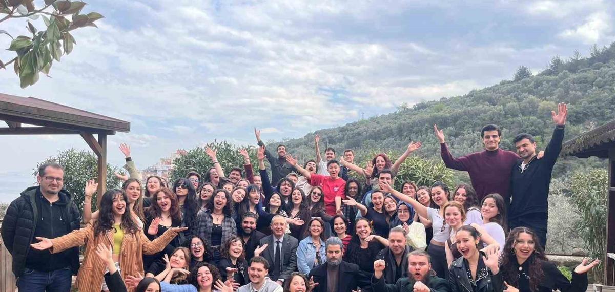 Bursa Uludağ Üniversitesi Güzel Sanatlar Fakültesi’nde Tiyatro Günü