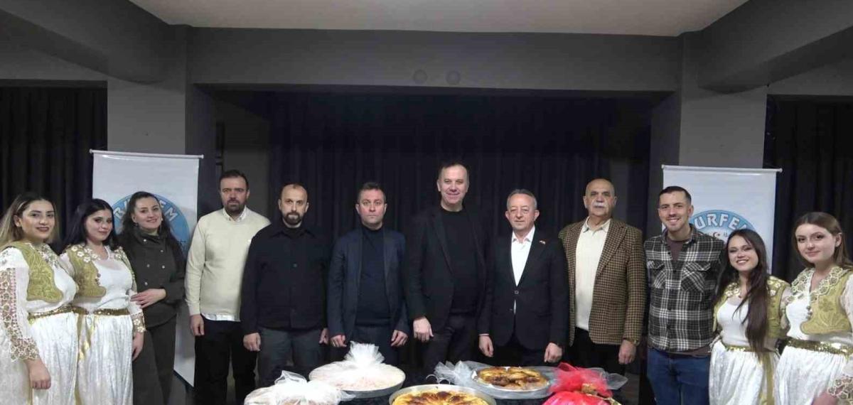 Bursa’da Balkan Esintili Sahur: Sokak Sokak Dolaşıp Börek Topladılar