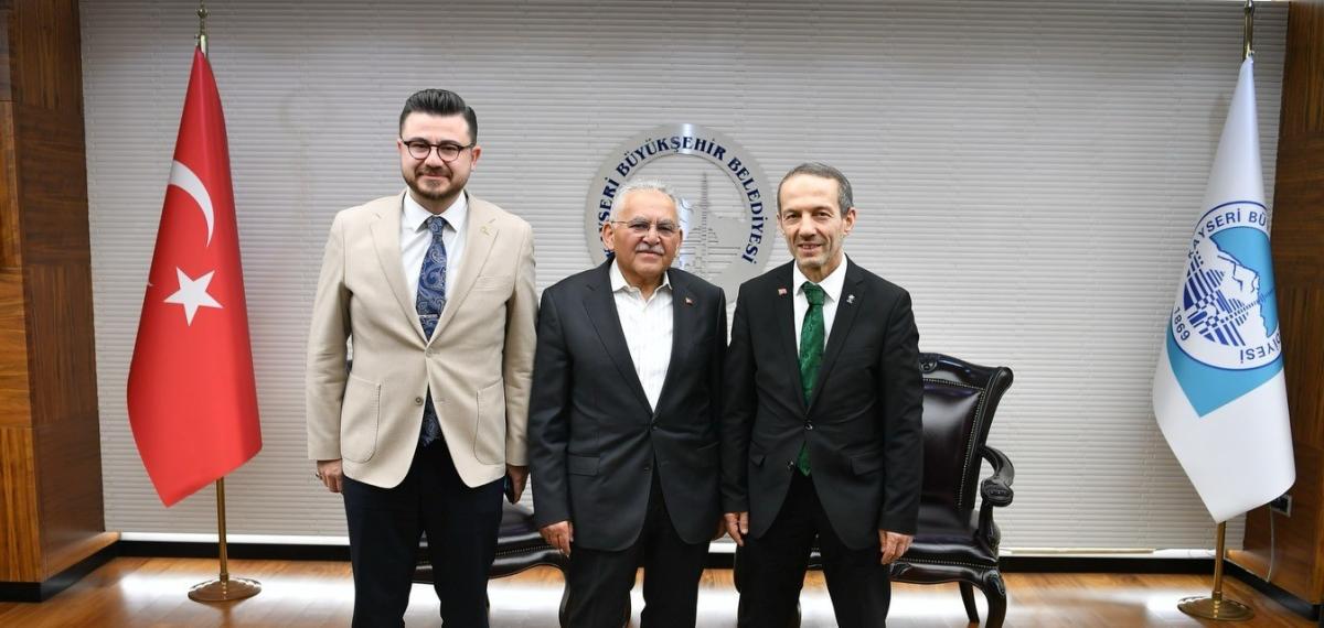 Büyükkılıç, Wushu Kung Fu Federasyonu Başkanı Akyüz ve Heyetini Ağırladı