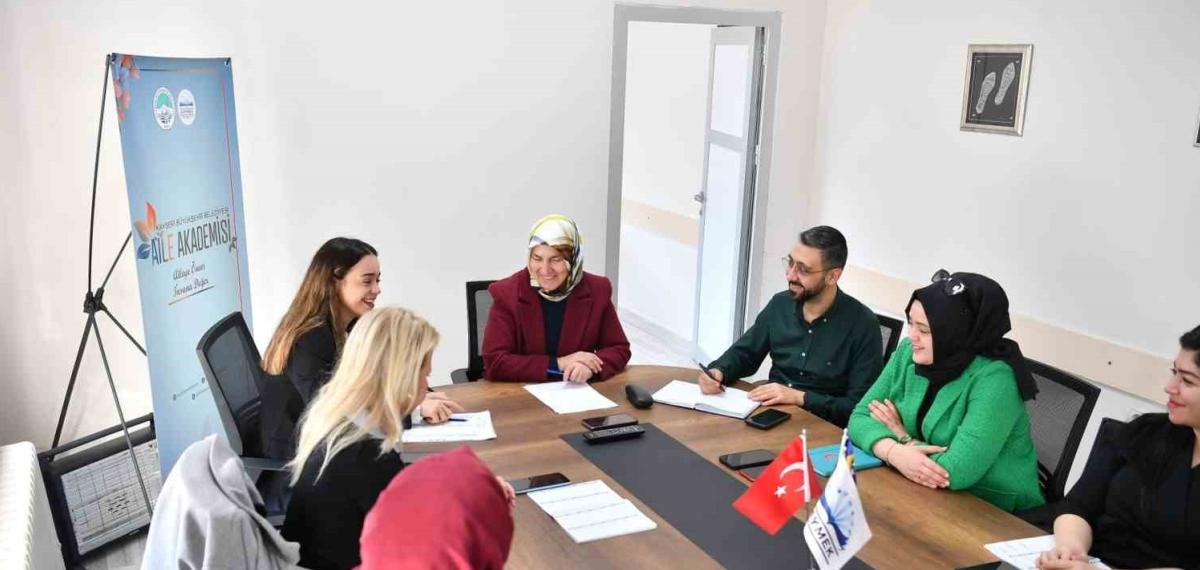 Büyükşehir Aile Akademisi, 2025’te 5 Binin Üzerinde Aile ve Çift Adayına Danışmanlık Yaptı
