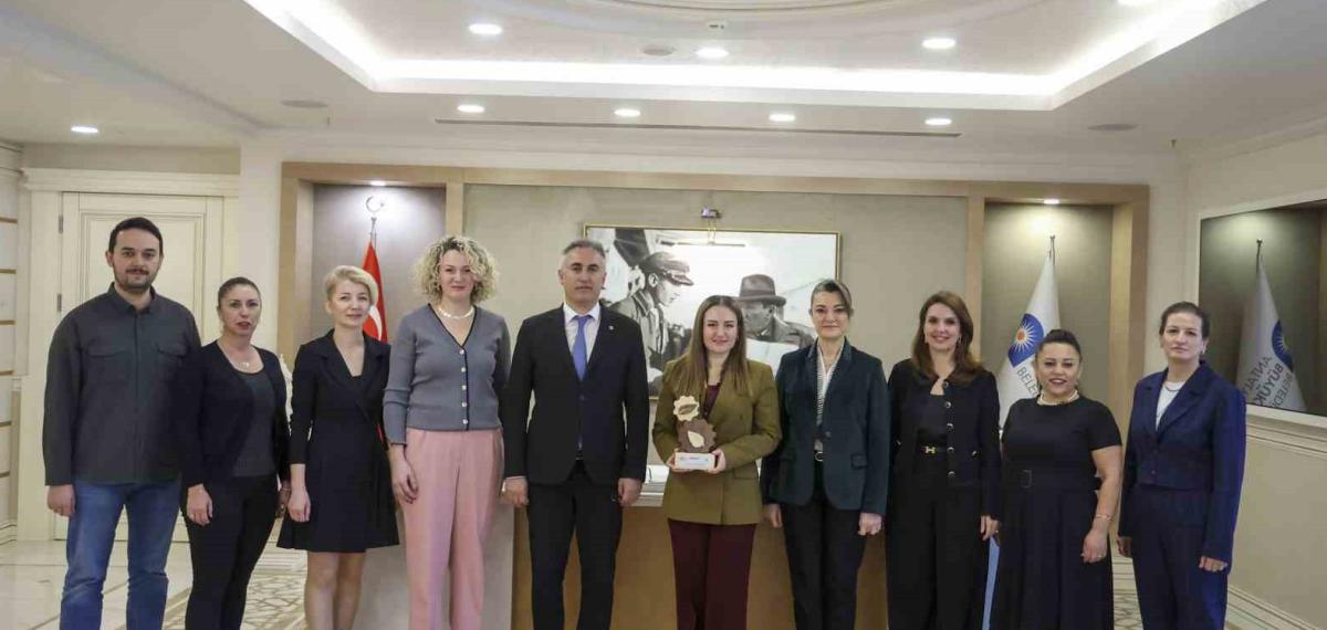 Büyükşehir’in “Güneş Okulu” Projesi Uluslararası Alanda Başarı Gösterdi