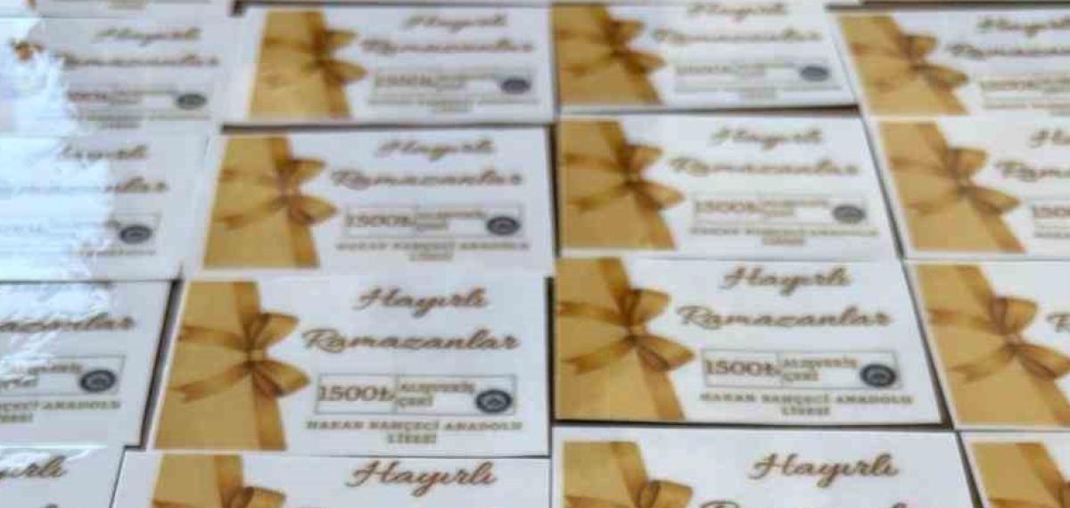 Çermik’te Öğrencilere Yardım Çeki Dağıtıldı