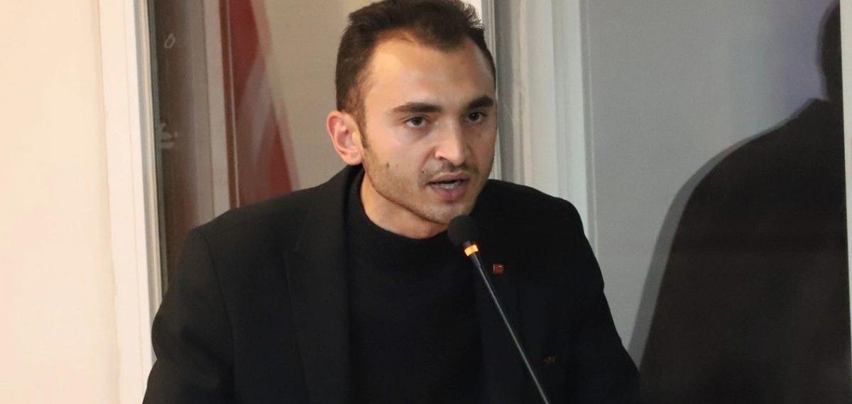 Cumhurbaşkanı Erdoğan ve Başkan Çerçioğlu’na Hakaret İçeren Pankart Olayında 4 Kişi Gözaltına Alındı