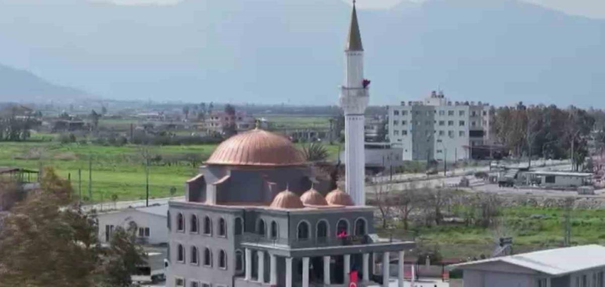 Depremin Ardından İnşa Edilen 123. Cami İbadete Açıldı