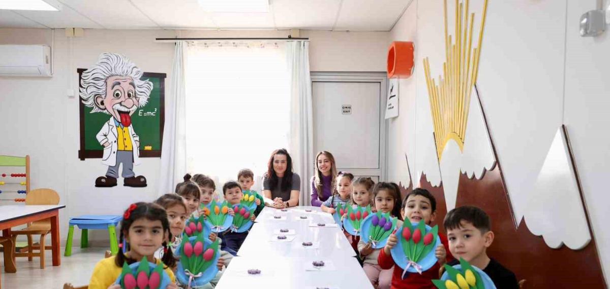 Didim’de Miniklerden Kadınlar Günü’ne Renkli Dokunuş