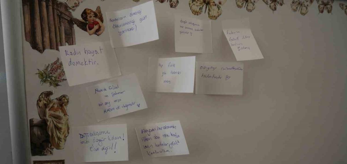 Dijital Dünyada Kadının Görünürlüğü Tartışıldı