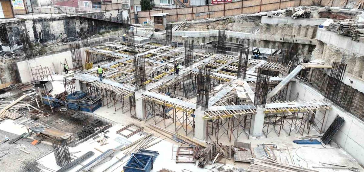 Dilovası Kent Meydanı Projesi’nde İnşaat Çalışmaları Hızla İlerliyor