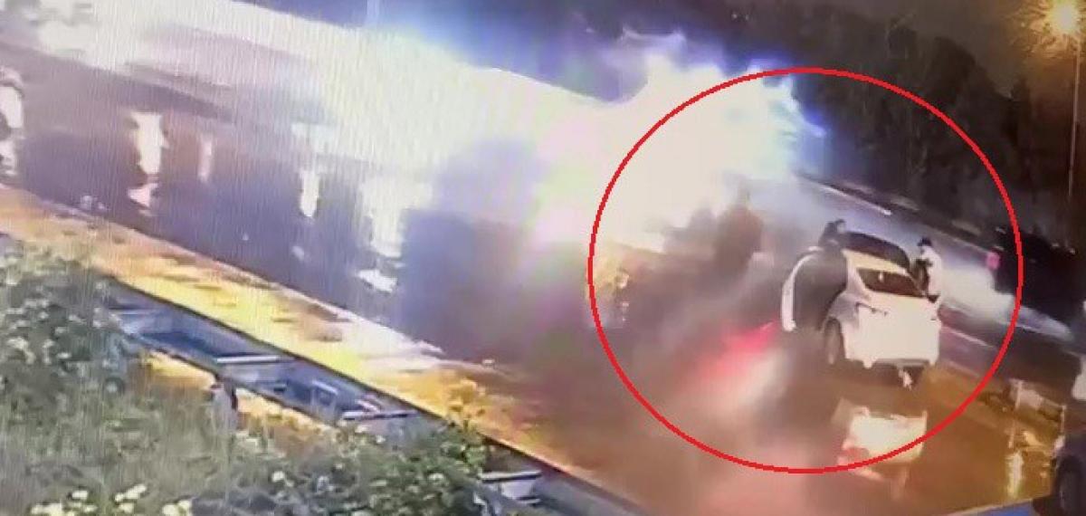 Diş Hekimini Adım Adım Takip Edip Kaza Süsü ile Durdurup Darp Ettiler