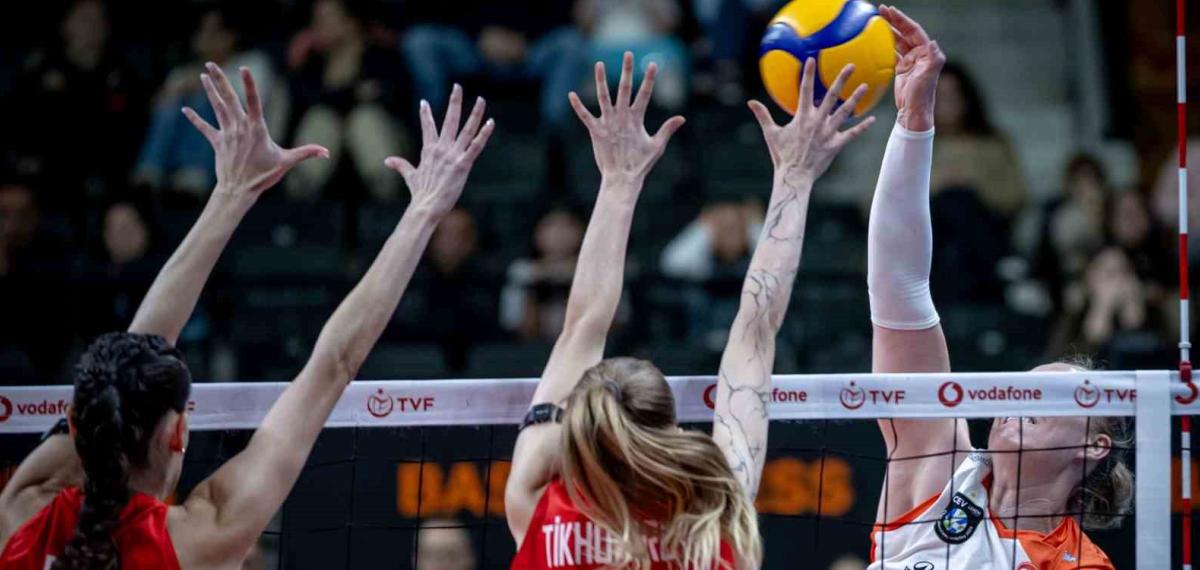 Eczacıbaşı Dynavit Normal Sezonu Galibiyetle Tamamladı