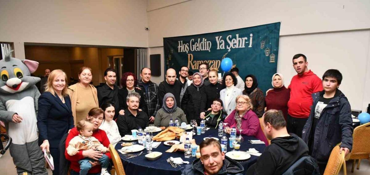 “Engelsiz” Bireyler, Büyükşehir’in İftarında Buluştu