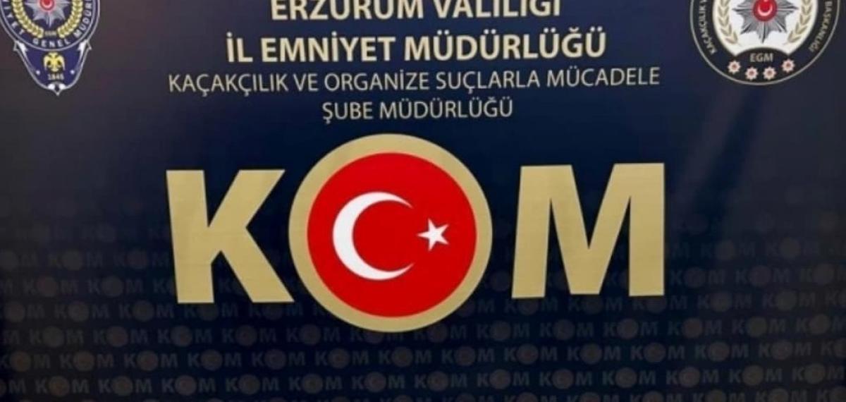 Erzurum’da Dev Kaçakçılık Operasyonu: 3 Kilo Altın ve  Nakit Ele Geçirildi
