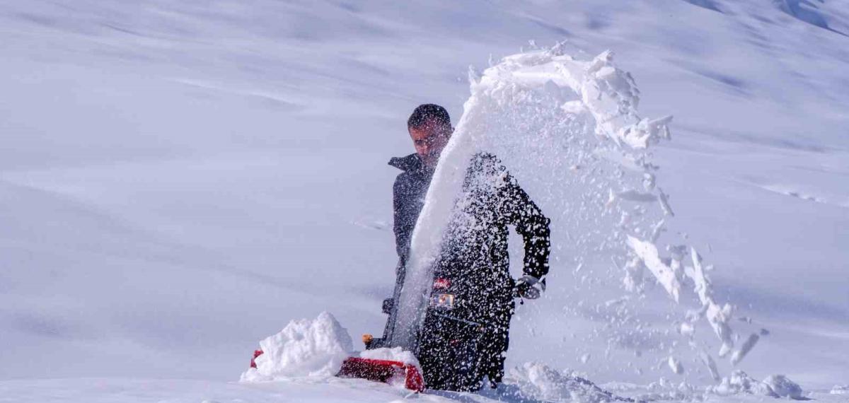 Erzurum’da Kar Yağışı Durdu, Çilesi Devam Ediyor
