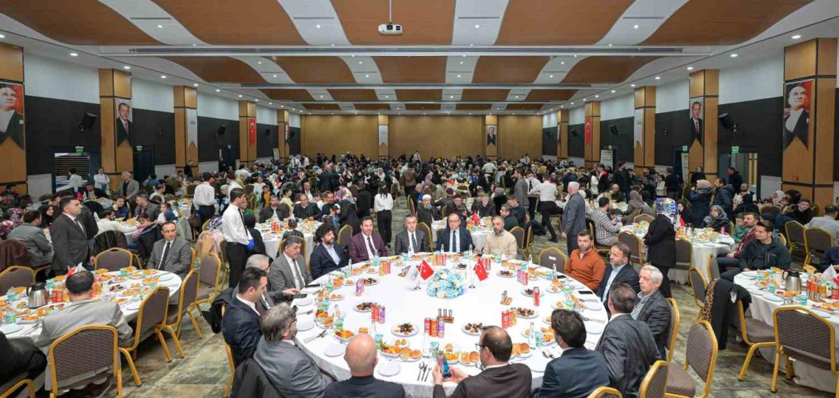 Esenyurt’ta Din Görevlileriyle Manevi İftar Buluşması