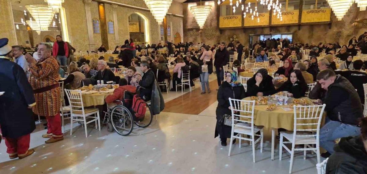 Eskişehir’de Gaziler ve Yaşlılar İftar Programında Bir Araya Geldi