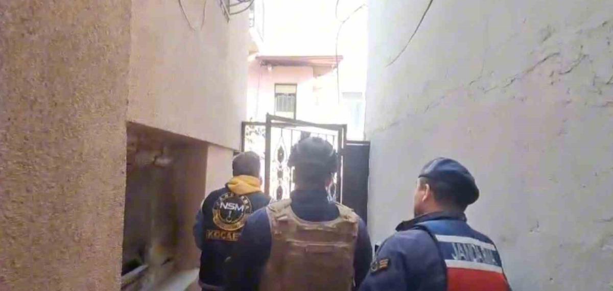Evleri Uyuşturucu Serasına, Tuvaletleri Laboratuvara Çevirmişler: 36 Gözaltı