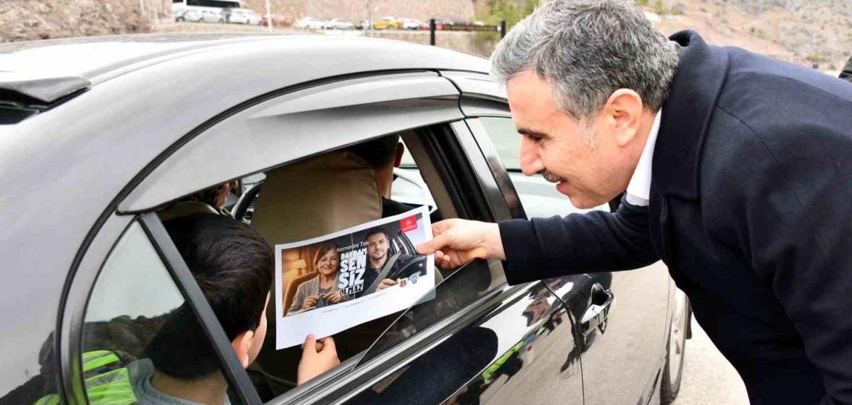 Gümüşhane Valisi Atay, Bayram Öncesi Trafik Denetimlerine Katıldı