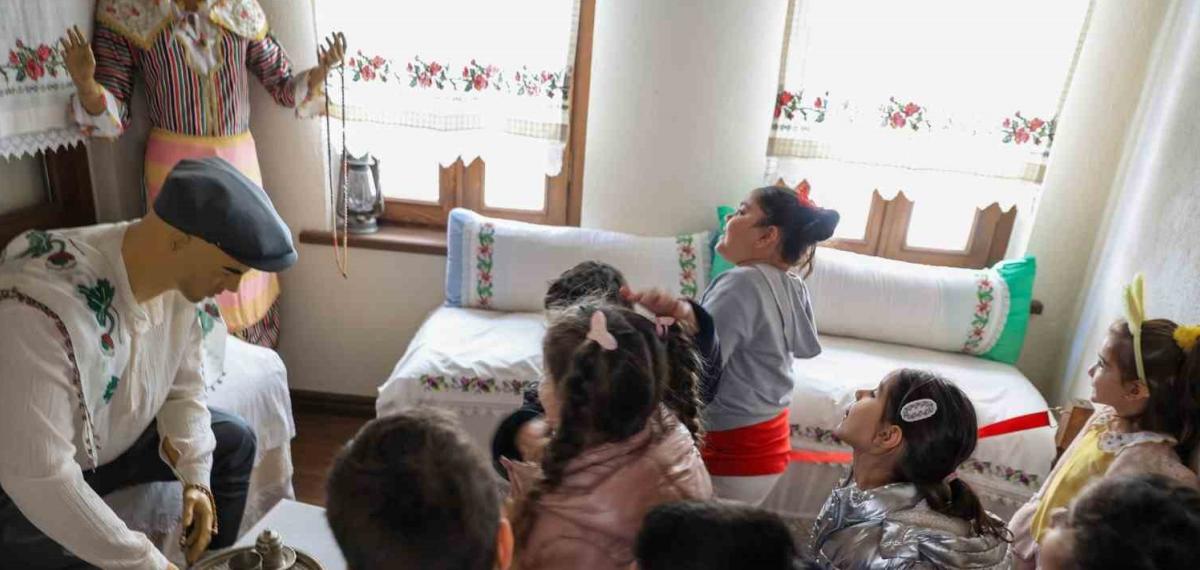 Gündüz Bakımevi Öğrencileri Aydın’ın Tarih Yolculuğuna Çıktı