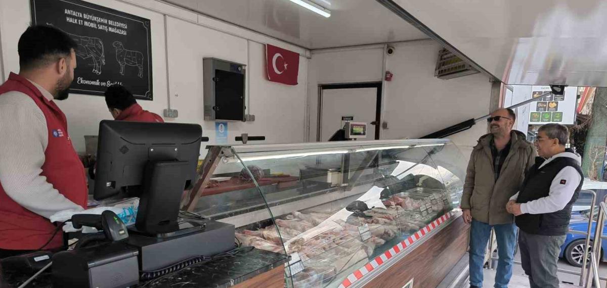 Halk Et Mobil Satış Tırı’na İlçelerde Yoğun İlgi