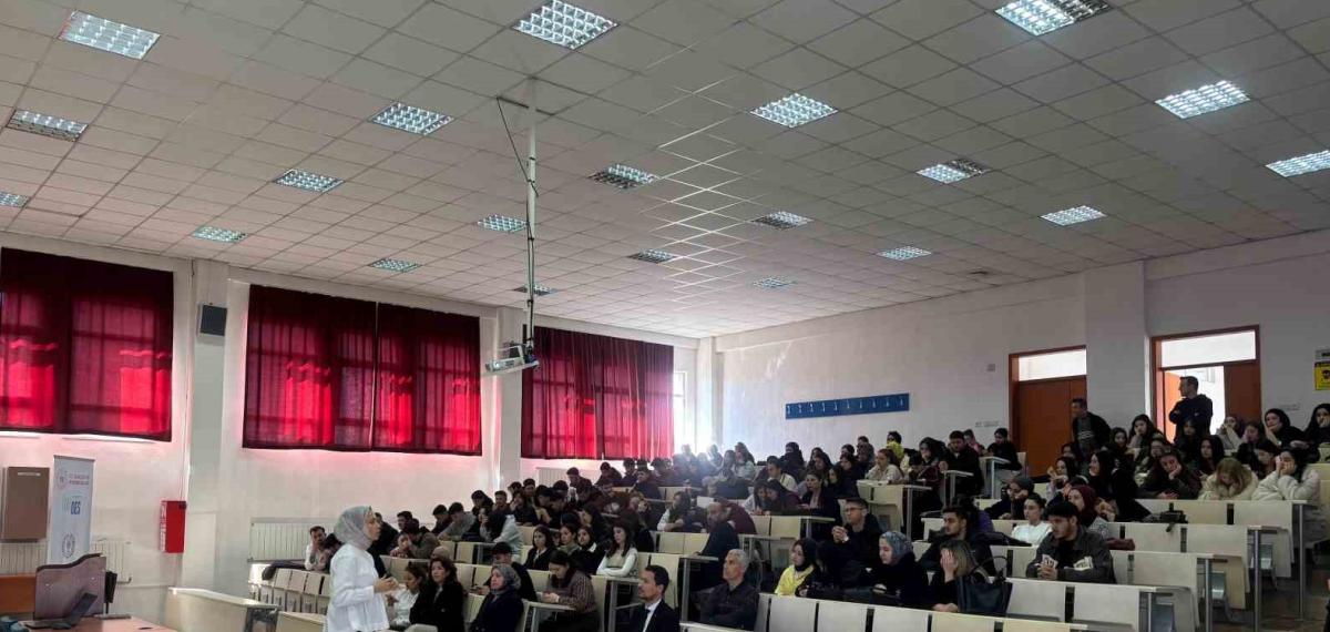 Hisarcık Myo’da Bağımlılıkla Mücadele Semineri Düzenlendi