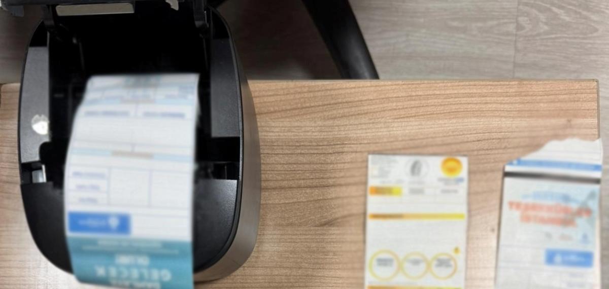 İstanbul’da Yabancılara Sahte Belge Düzenleyen Şebeke Çökertildi: 13 Gözaltı