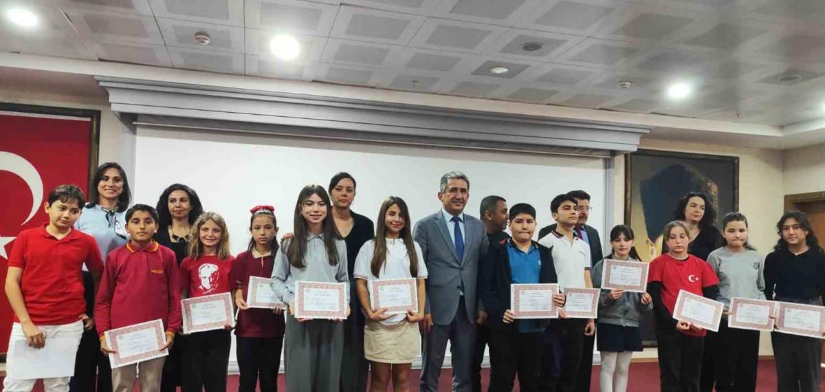 İstiklâl Marşı’nı Güzel Okuma Yarışması Birincileri Belli Oldu