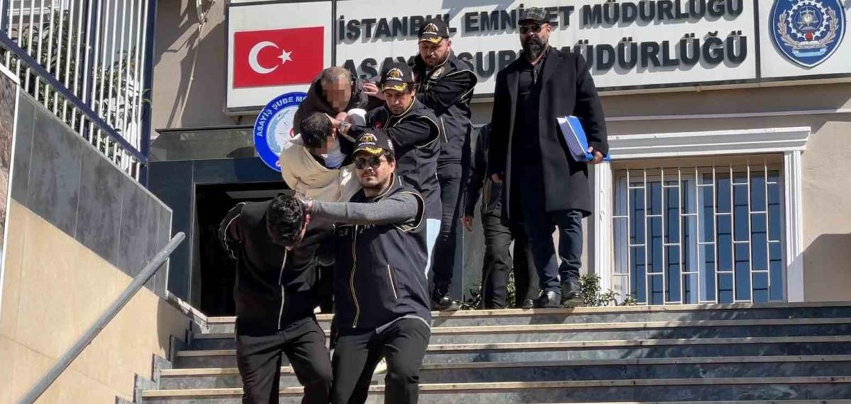 Kadıköy’de Ev Sahibi ve Bakıcıyı Bağlayıp 1 Milyon TL Çaldılar: Şüpheli Yurt Dışına Kaçarken Yakalandı