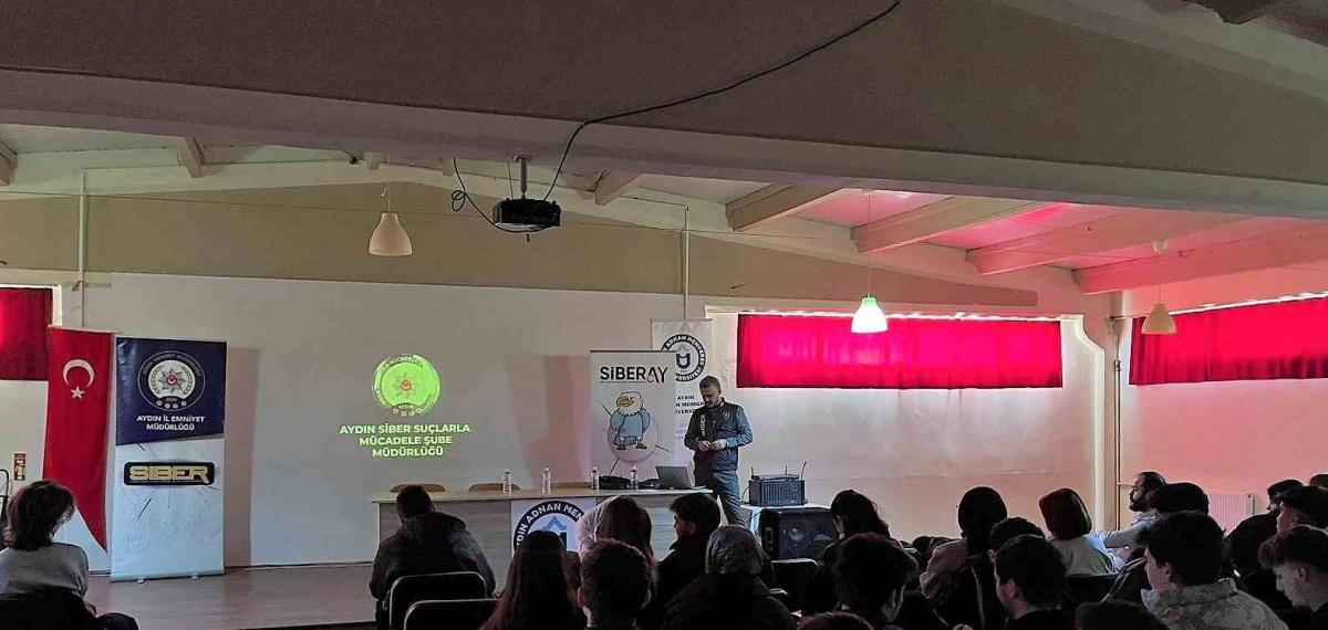 Karacasu’da Üniversite Öğrencilerine Çevrimiçi Suç Unsurları Anlatıldı