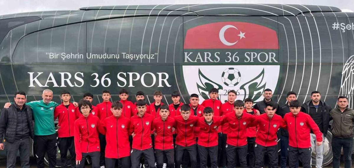 Kars 36 Spor U16 Takımı Türkiye Şampiyonası İçin Bingöl Yolunda