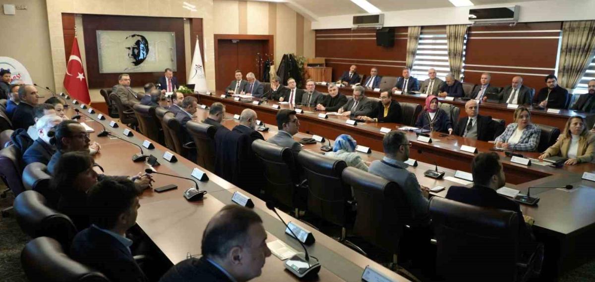 KBÜ Senatosunda Türkiye ve Uluslararası Sıralamalardaki Yükseliş Değerlendirildi