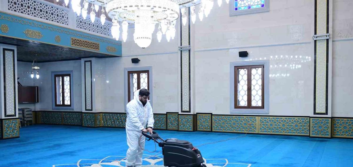 Kestel’de Camiler Ramazan Bayramı’na Hazırlanıyor