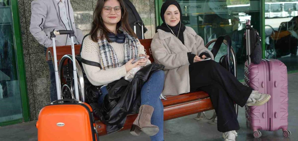 Kocaeli’de Otogarda Bayram Yoğunluğu: Mardin’e Biletler Tükenme Aşamasına Geldi