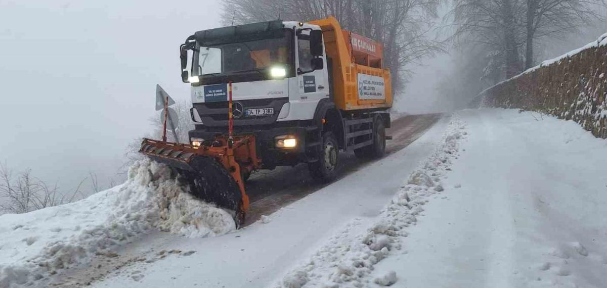 Kocaeli’nin Yüksek Kesimleri Bayram Sabahı Beyaza Büründü