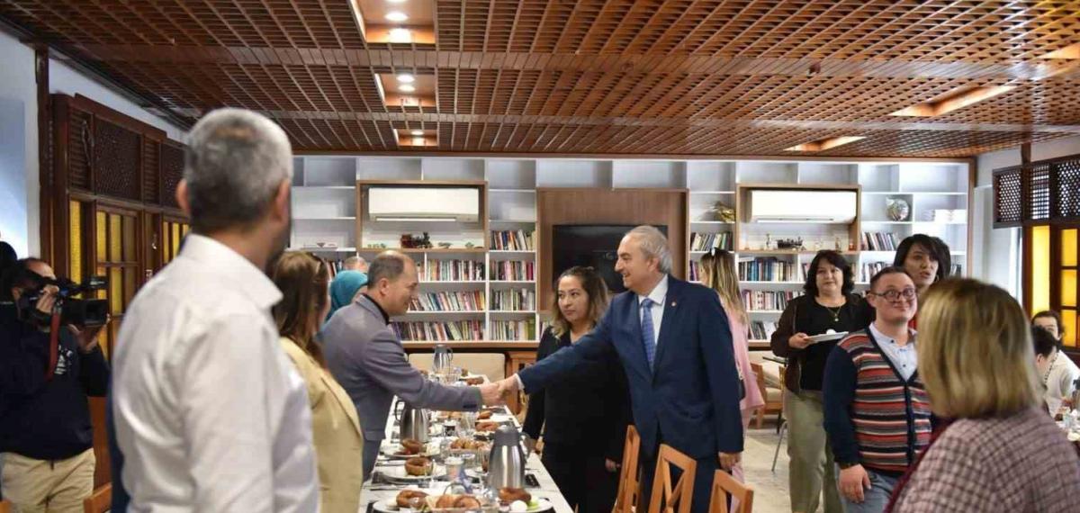 Kocagöz, Engelli Dernekleri Temsilcileriyle Buluştu