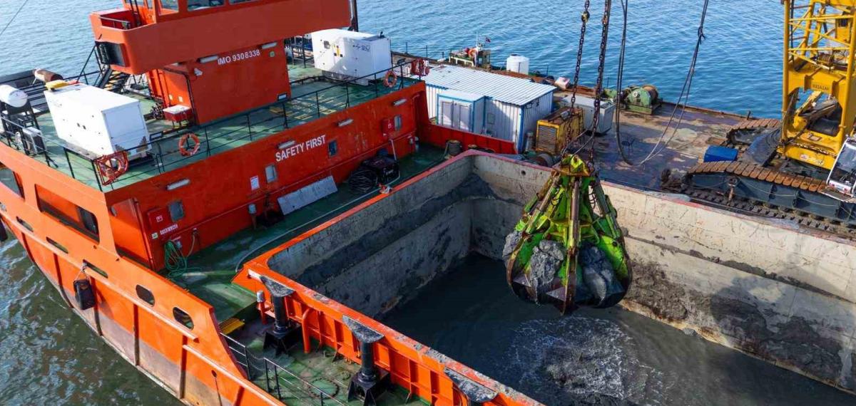 Körfez’den 1 Milyon Ton Çamur Çıkarıldı