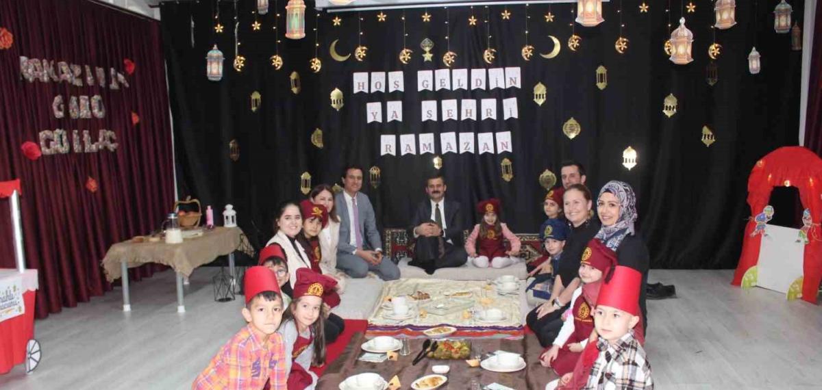 Köyceğiz Kaymakamı Kumcu, Miniklerin Tekne Orucu Heyecanına Ortak Oldu