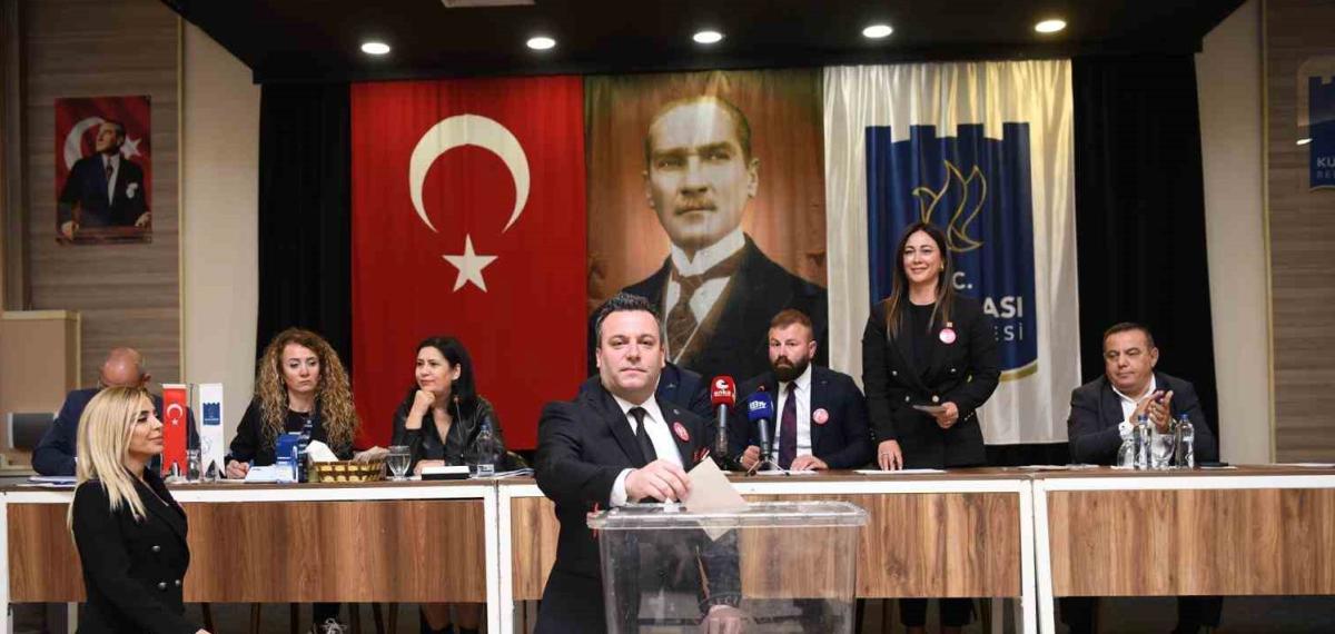 Kuşadası Belediye Başkanı Günel’in Yerine Demirtaş Getirildi