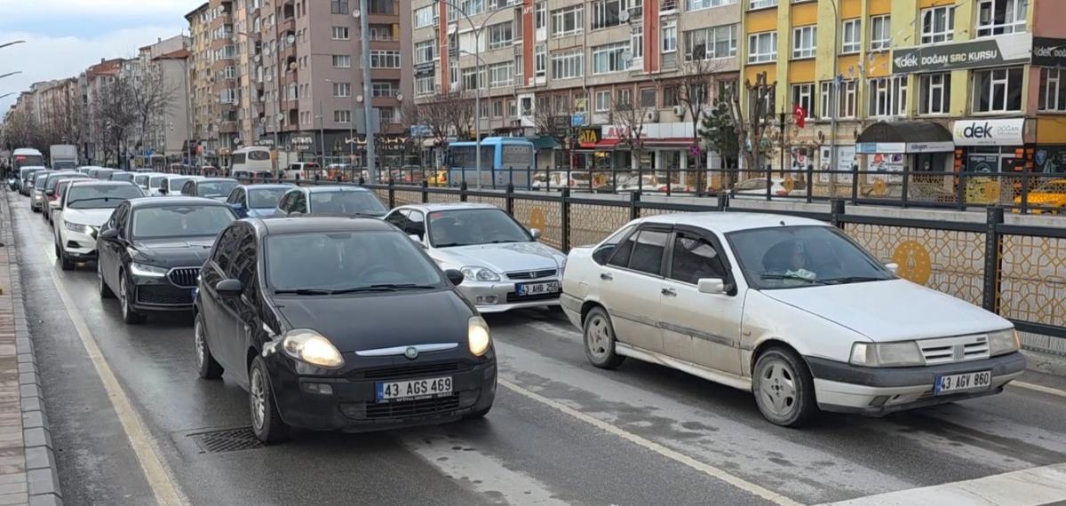 Kütahya’da Trafiğe Kayıtlı Araçların Ortalama Yaşı 21.1
