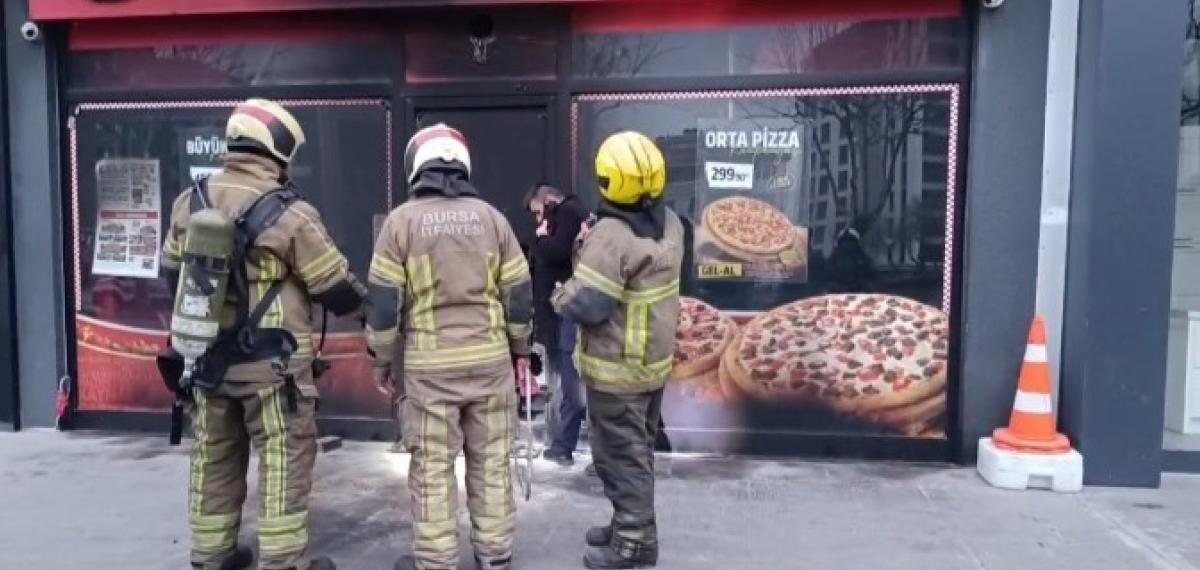 “Maaşları Ödemedi” Diye 2 İşletmeyi Benzin Döküp Yakmış