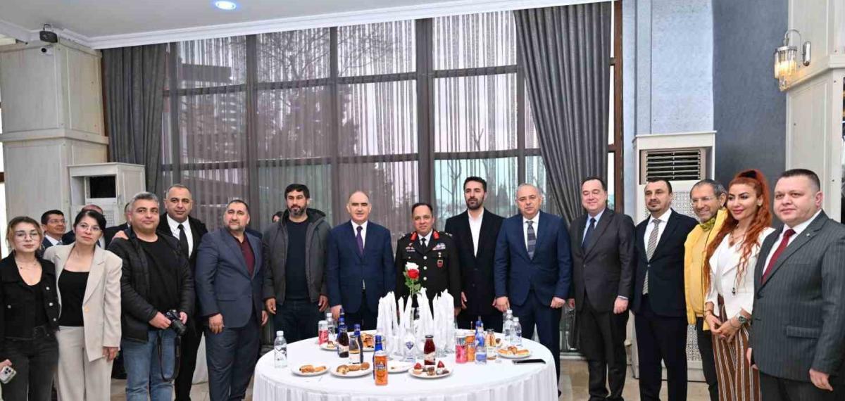 Manisa Protokolü Bayramlaşmada Buluştu