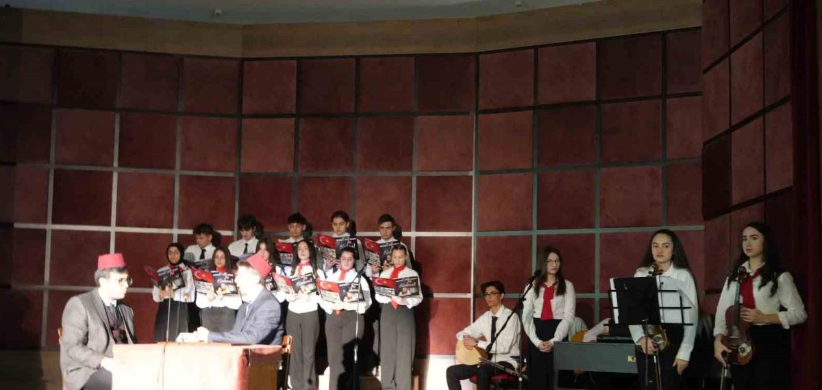 Mehmet Akif Ersoy, İstiklal Marşı’nın Ankara Dışında İlk Kez Yayımlandığı Kastamonu’da Saygıyla Anıldı