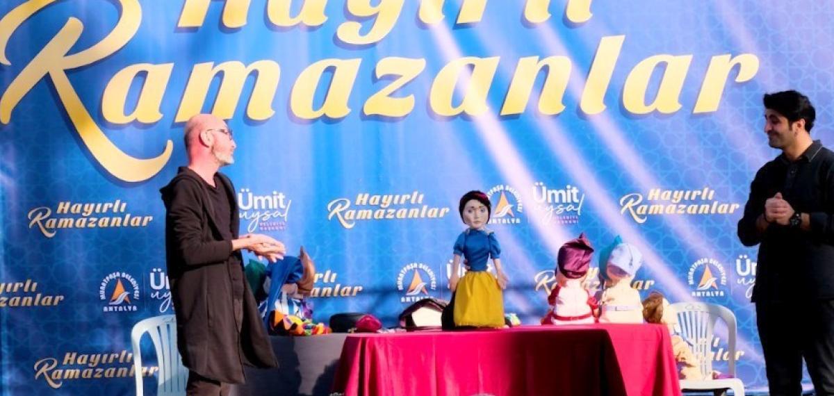 Muratpaşa Kent Meydanı’nda Ramazan Buluşmaları Devam Ediyor