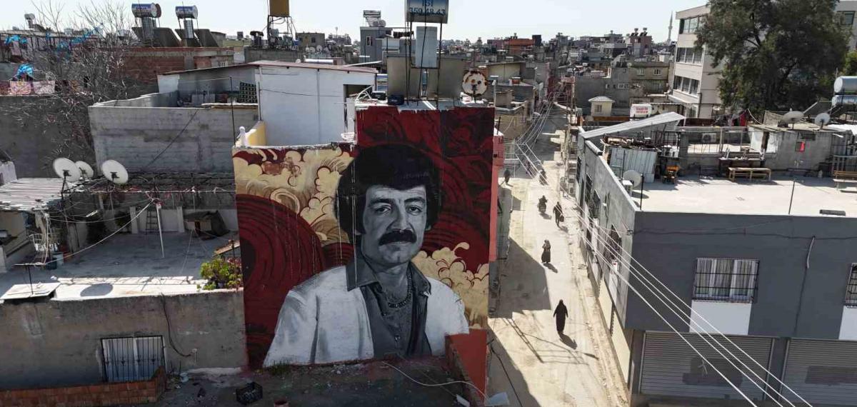 Müslüm Gürses Ölümünün 13. Yılında Adana’da Çalıştığı Kahvehanede Anıldı