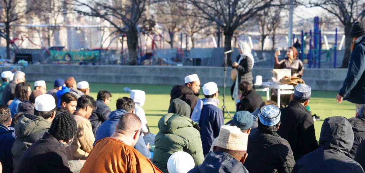 New York’ta Bayram Namazı Sokaklara Taştı