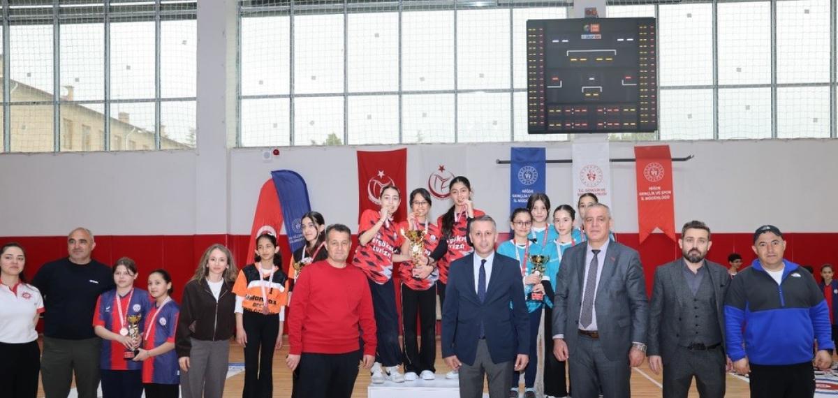 Niğde’de Floor Curlıng Heyecanı Yaşandı