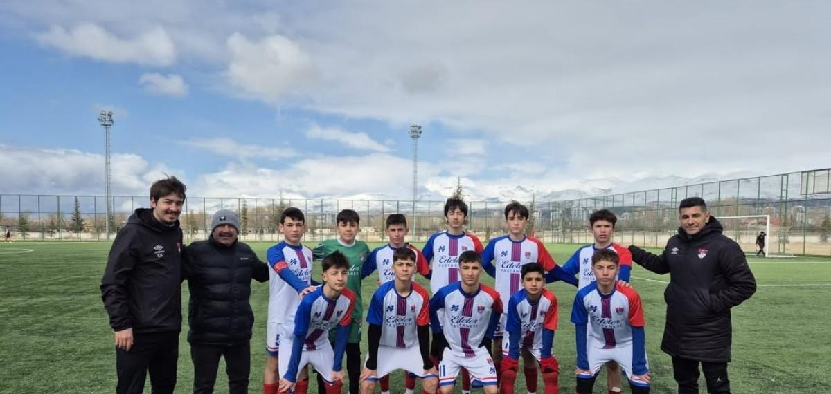 Niğdeli Sporculardan Milli Takım Yolunda Büyük Başarı