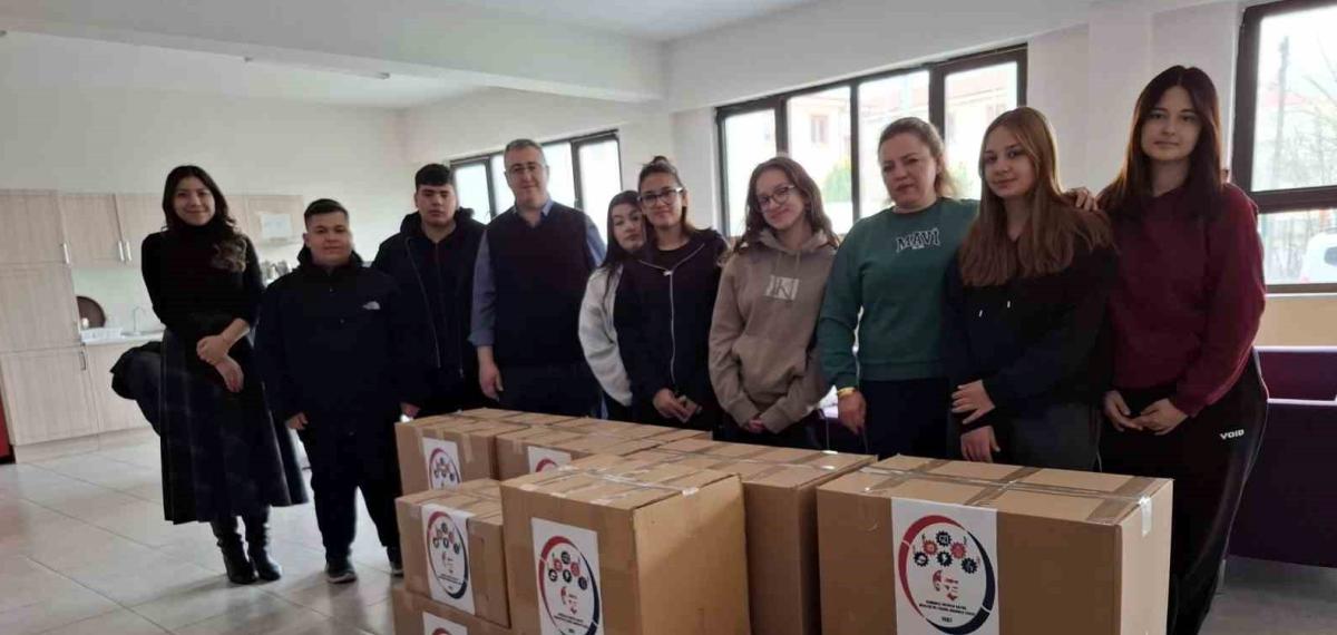 Nilüfer Hatun Mtal Öğrencileri Harçlıklarını İyiliğe Dönüştürdü