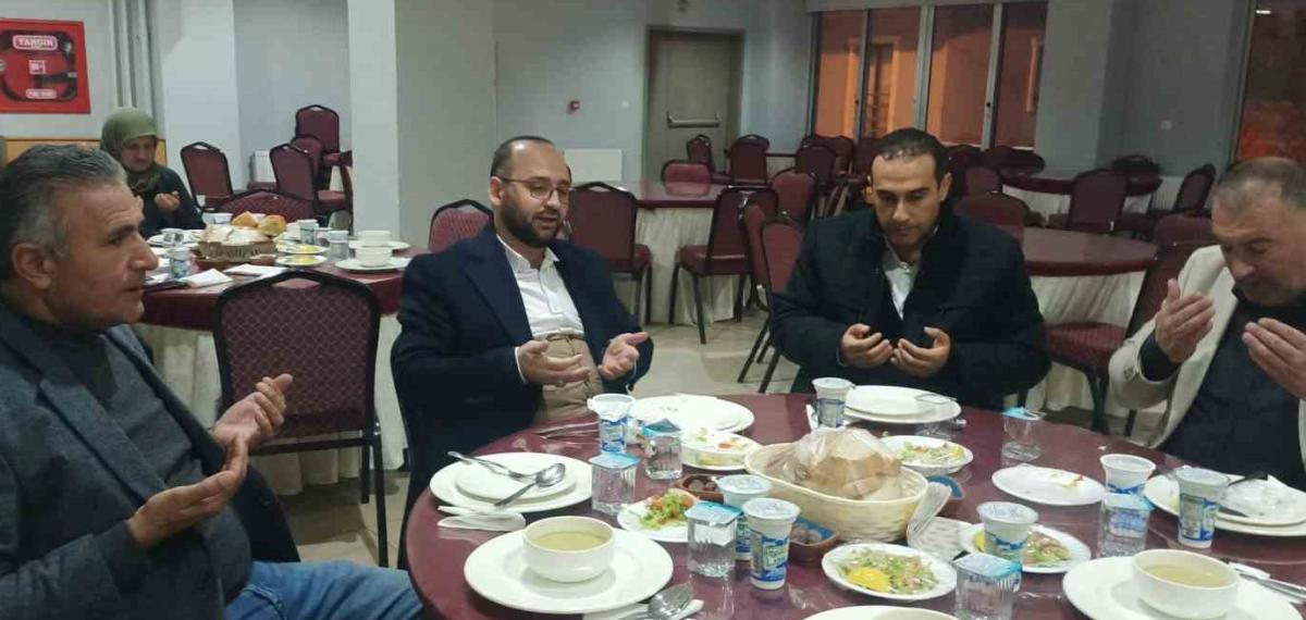 Öksüz ve Yetimler İçin Gönülleri Isıtan İftar