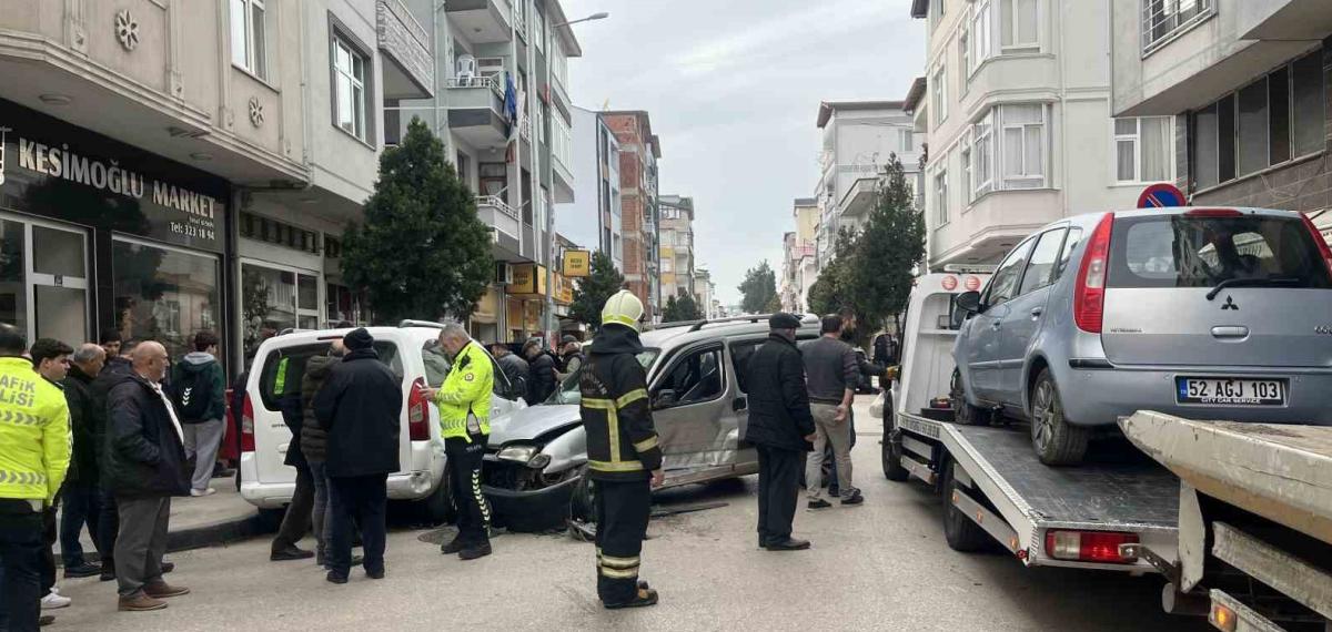 Ordu’da Alkollü Sürücünün Karıştığı Kazada 5 Kişi Yaralandı